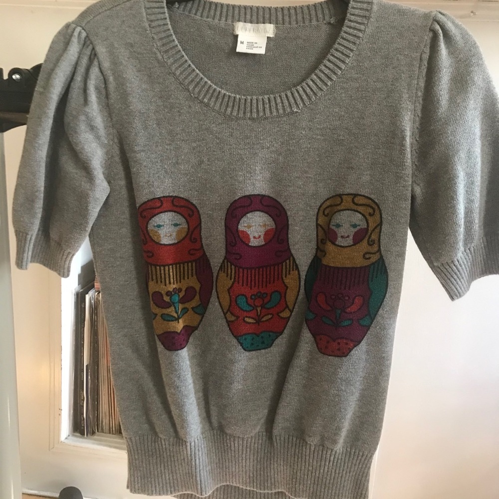 Short sleeve Matroshka theme sweater